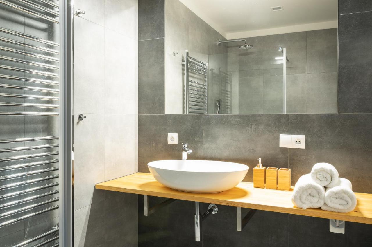 Apartman Tale Luaran gambar